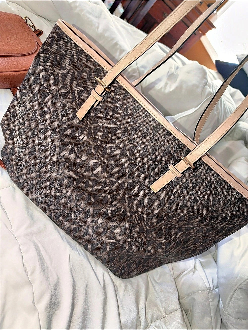 Michael Kors Jet Set Travel Large Signature Logo Top-Zip Tote Bag Brown & Pink